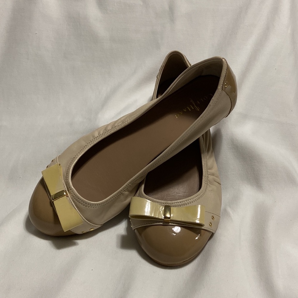 COLE HAAN / NIKE AIR LEATHER BALLET FLATS
SUPER COMFORTABLE; SIZE 6.5; $30